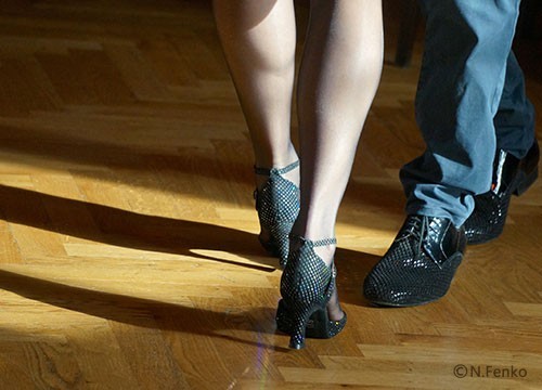 Tanzschritte in edlen Schuhen | mein-tanzlehrer.de in Berlin | Hochzeitstanz